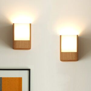 Cube Apliques de pared de roble natural.