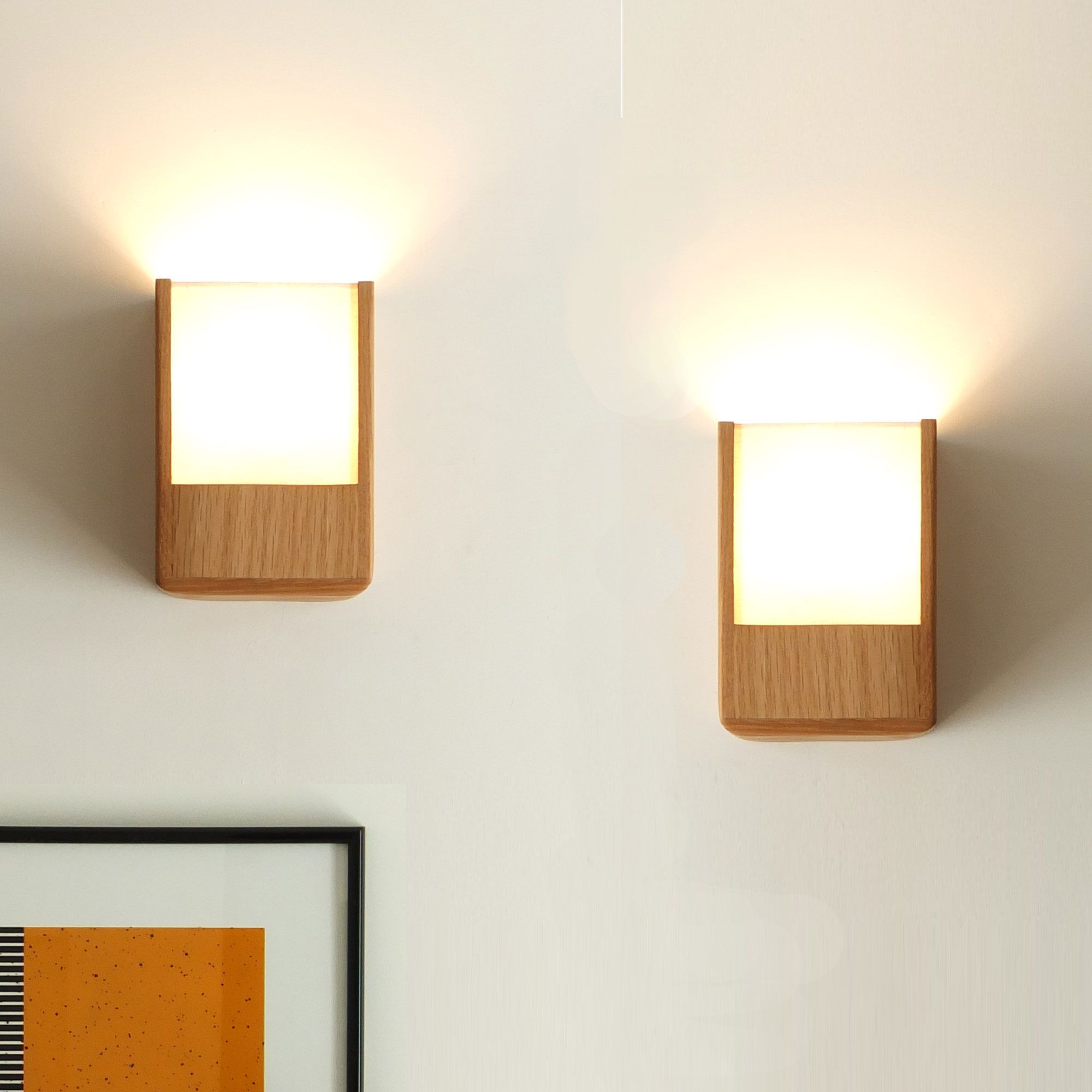 Cube Apliques de pared de roble natural.
