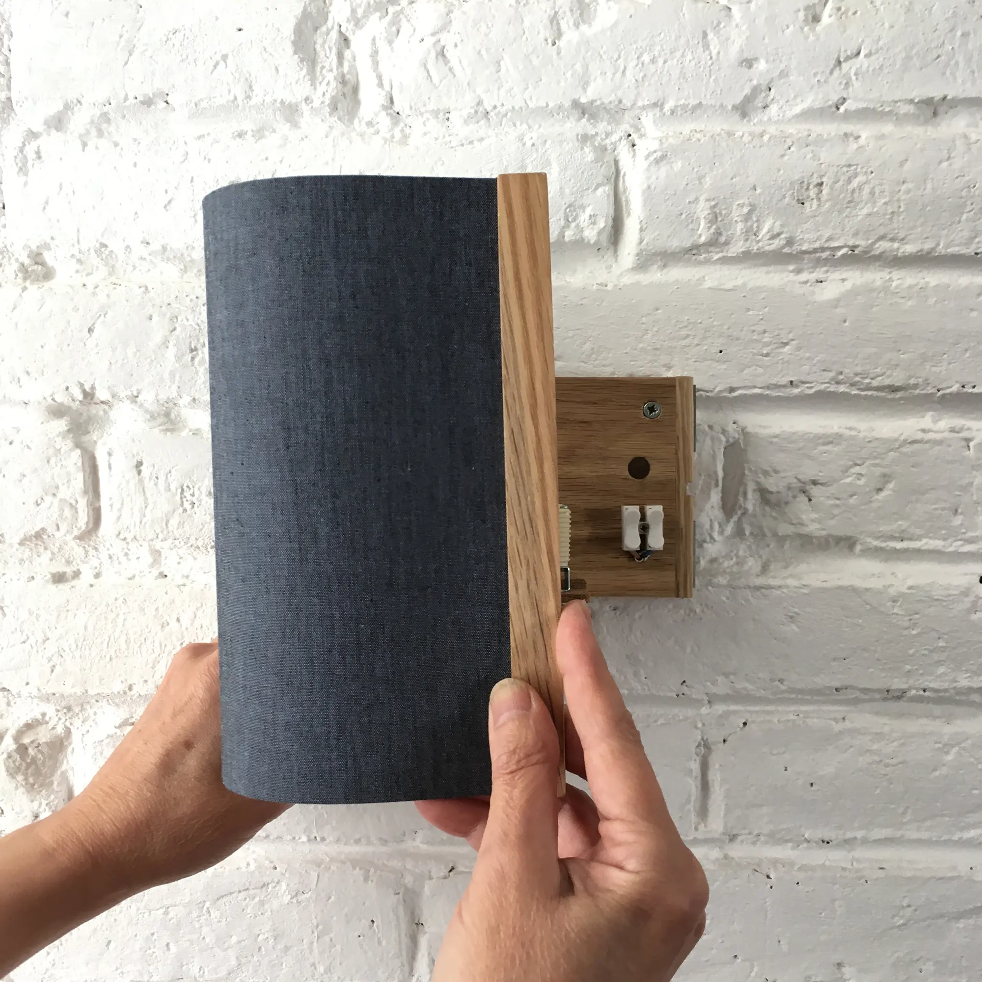 Aplique de pared azul Berlett